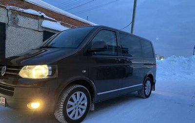 Volkswagen Multivan T5, 2011 год, 2 700 000 рублей, 1 фотография