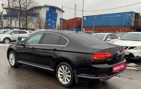 Volkswagen Passat B8 рестайлинг, 2017 год, 1 600 000 рублей, 6 фотография