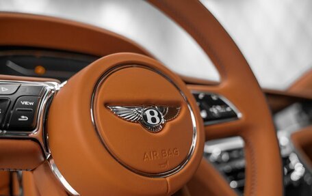 Bentley Flying Spur, 2024 год, 29 790 000 рублей, 15 фотография