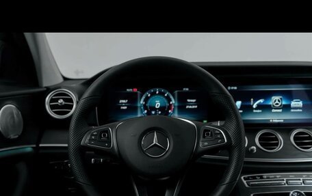 Mercedes-Benz E-Класс, 2018 год, 4 700 000 рублей, 13 фотография