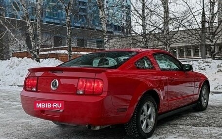 Ford Mustang VI рестайлинг, 2006 год, 1 900 000 рублей, 7 фотография