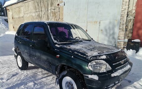 Chevrolet Niva I рестайлинг, 2005 год, 240 000 рублей, 1 фотография