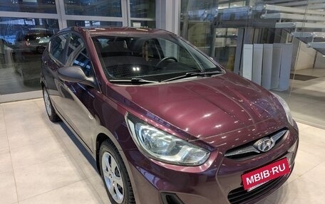 Hyundai Solaris II рестайлинг, 2011 год, 699 000 рублей, 1 фотография