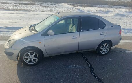 Toyota Prius IV XW50, 1999 год, 230 000 рублей, 3 фотография