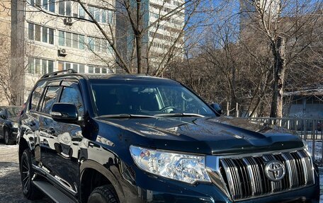 Toyota Land Cruiser Prado 150 рестайлинг 2, 2018 год, 4 650 000 рублей, 3 фотография