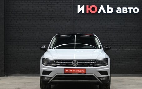 Volkswagen Tiguan II, 2019 год, 2 780 000 рублей, 2 фотография