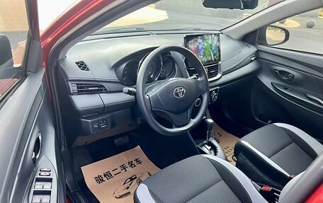 Toyota Yaris XP150 рестайлинг, 2021 год, 1 450 000 рублей, 14 фотография