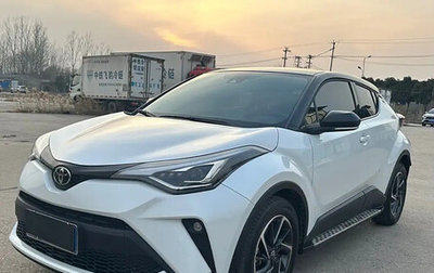 Toyota C-HR I рестайлинг, 2021 год, 2 300 000 рублей, 1 фотография