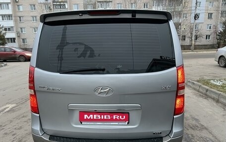 Hyundai Grand Starex Grand Starex I рестайлинг 2, 2012 год, 1 750 000 рублей, 5 фотография