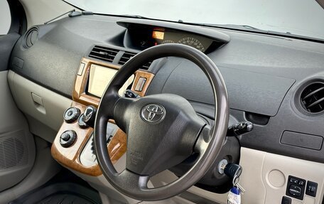 Toyota Passo Sette, 2009 год, 850 000 рублей, 15 фотография