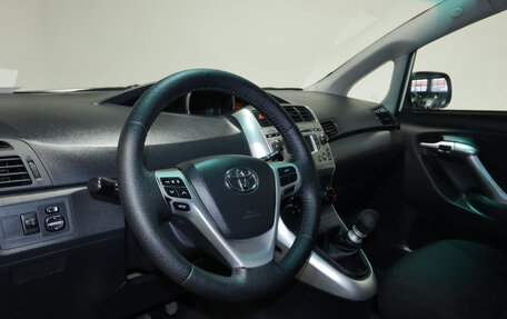 Toyota Verso I, 2012 год, 1 139 000 рублей, 9 фотография