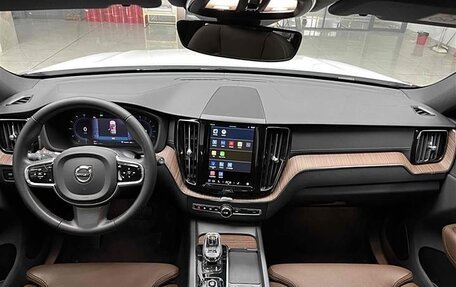 Volvo XC60 II, 2022 год, 2 950 017 рублей, 4 фотография