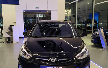 Hyundai Solaris II рестайлинг, 2013 год, 1 185 000 рублей, 4 фотография