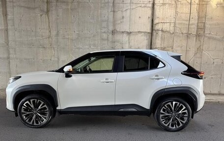 Toyota Yaris Cross, 2022 год, 1 460 000 рублей, 7 фотография