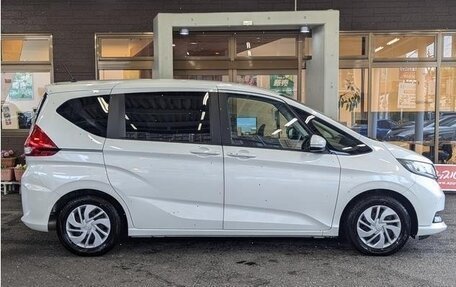 Honda Freed II, 2022 год, 1 790 000 рублей, 7 фотография