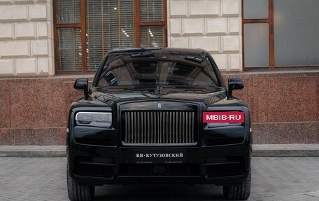 Rolls-Royce Cullinan, 2019 год, 45 000 000 рублей, 2 фотография