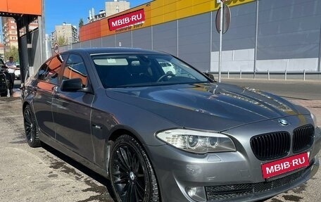 BMW 5 серия, 2012 год, 1 900 000 рублей, 2 фотография