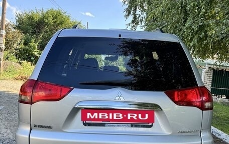 Mitsubishi Pajero Sport II рестайлинг, 2014 год, 1 580 000 рублей, 2 фотография