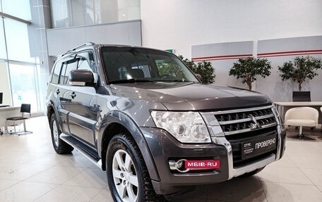 Mitsubishi Pajero IV, 2015 год, 2 650 000 рублей, 3 фотография