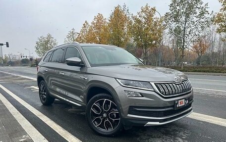 Skoda Kodiaq I, 2021 год, 2 540 000 рублей, 3 фотография