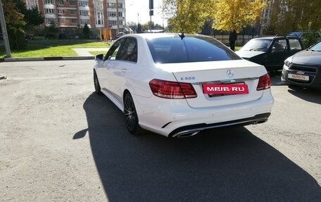 Mercedes-Benz E-Класс, 2013 год, 2 500 000 рублей, 10 фотография