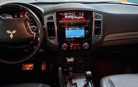 Mitsubishi Pajero IV, 2014 год, 2 300 000 рублей, 9 фотография