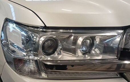 Toyota Land Cruiser 200, 2019 год, 8 000 000 рублей, 9 фотография