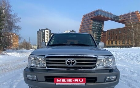 Toyota Land Cruiser 100 рестайлинг 2, 2005 год, 2 870 000 рублей, 3 фотография