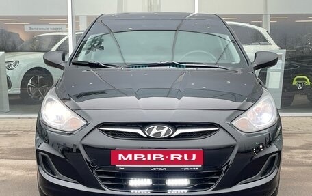 Hyundai Solaris II рестайлинг, 2012 год, 700 000 рублей, 2 фотография