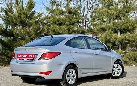 Hyundai Solaris II рестайлинг, 2015 год, 1 150 000 рублей, 2 фотография