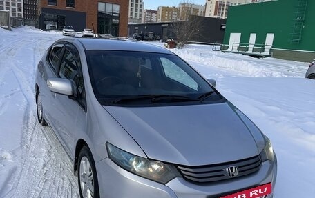 Honda Insight II рестайлинг, 2010 год, 960 000 рублей, 3 фотография