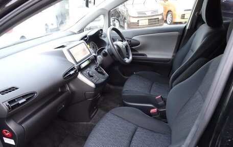 Toyota Wish II, 2012 год, 1 200 000 рублей, 12 фотография