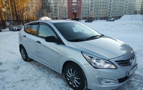 Hyundai Solaris II рестайлинг, 2014 год, 1 000 000 рублей, 3 фотография