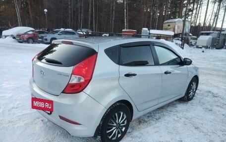 Hyundai Solaris II рестайлинг, 2014 год, 1 000 000 рублей, 5 фотография