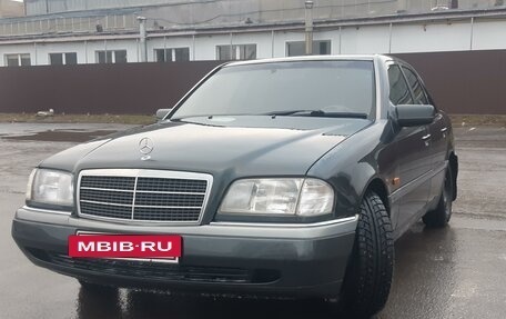 Mercedes-Benz C-Класс, 1994 год, 285 000 рублей, 2 фотография