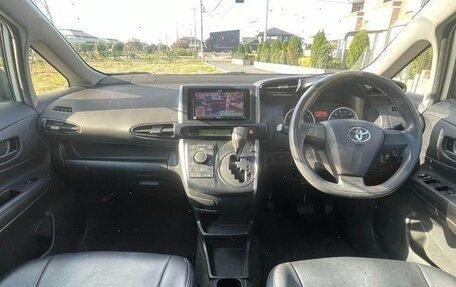 Toyota Wish II, 2012 год, 1 225 000 рублей, 6 фотография