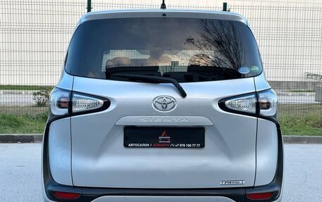 Toyota Sienta II, 2017 год, 1 547 000 рублей, 18 фотография