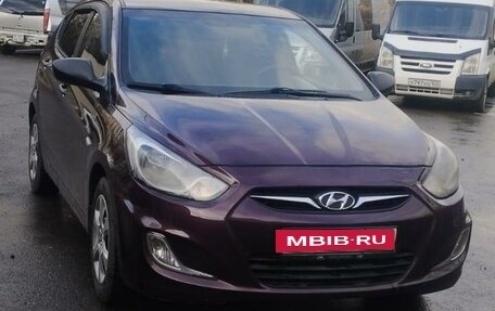 Hyundai Solaris II рестайлинг, 2013 год, 995 000 рублей, 3 фотография