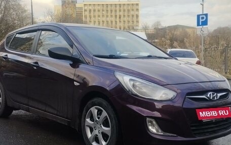 Hyundai Solaris II рестайлинг, 2013 год, 995 000 рублей, 4 фотография