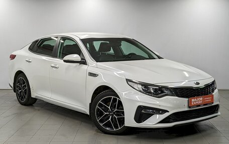 KIA Optima IV, 2019 год, 1 950 000 рублей, 3 фотография