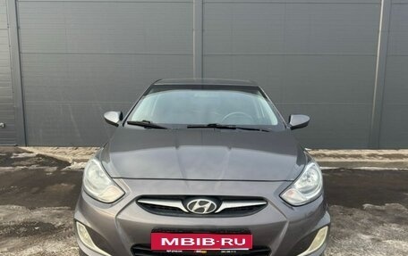 Hyundai Solaris II рестайлинг, 2011 год, 680 000 рублей, 1 фотография