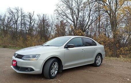 Volkswagen Jetta VI, 2014 год, 1 090 000 рублей, 1 фотография