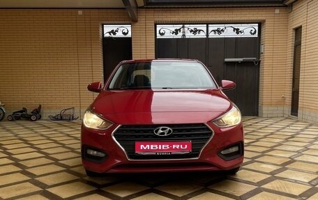 Hyundai Solaris II рестайлинг, 2019 год, 1 300 000 рублей, 1 фотография