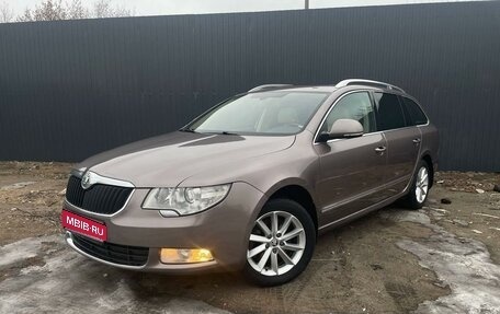 Skoda Superb III рестайлинг, 2011 год, 1 725 000 рублей, 1 фотография