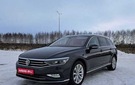 Volkswagen Passat B8 рестайлинг, 2019 год, 2 500 000 рублей, 1 фотография