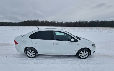 Volkswagen Polo VI (EU Market), 2014 год, 750 000 рублей, 3 фотография