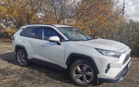 Toyota RAV4, 2021 год, 3 099 000 рублей, 2 фотография