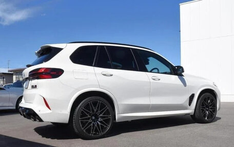 BMW X5 M, 2023 год, 17 000 000 рублей, 2 фотография