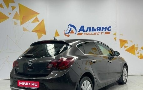 Opel Astra J, 2013 год, 830 000 рублей, 3 фотография