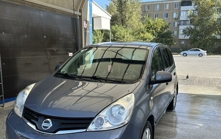 Nissan Note II рестайлинг, 2010 год, 1 фотография